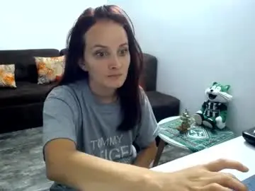 Daddy_baby_horny  live sex cam