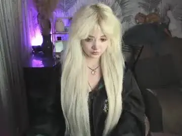Nikoli_naw  live sex cam