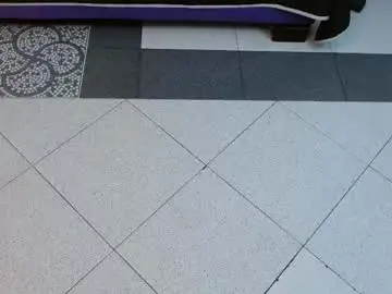 Ninavelour  live sex cam