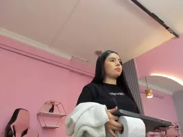 Scarleth_kiss_  live sex cam