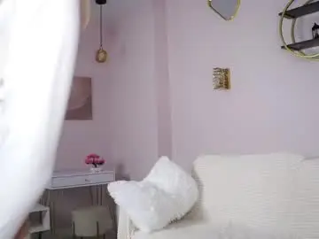 Sunnmoonn  live sex cam