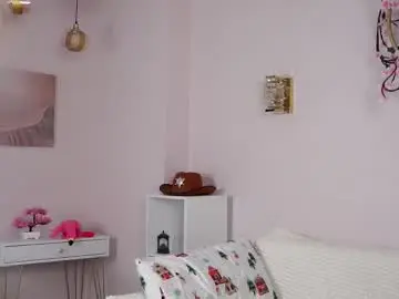 Sunnmoonn  live sex cam