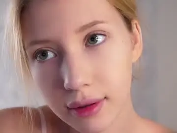 Sunnmoonn  live sex cam