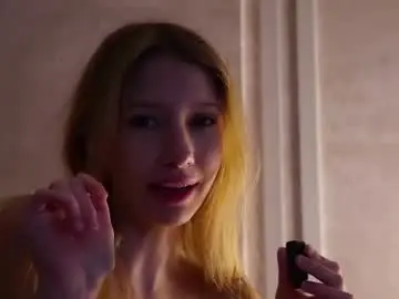Sunnmoonn  live sex cam