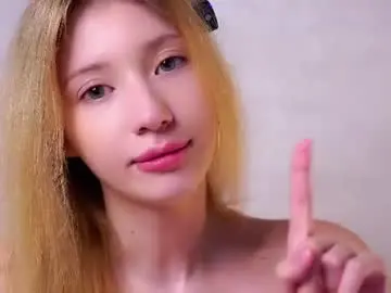 Sunnmoonn  live sex cam