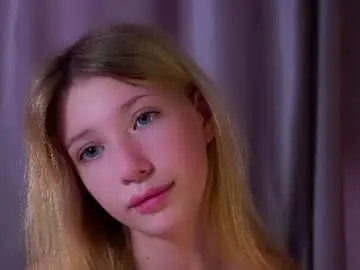 Sunnmoonn  live sex cam