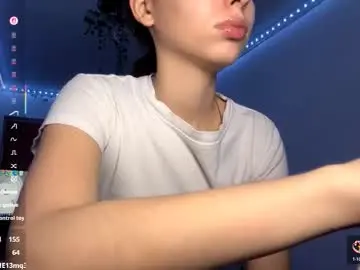 Viviennebreihan  live sex cam