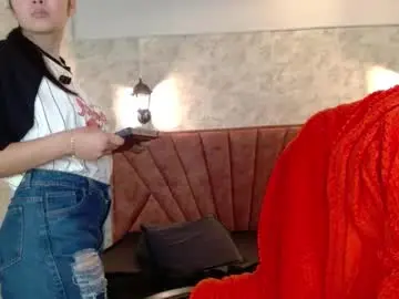 Adaira31  live sex cam