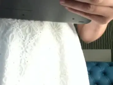 Adaira31  live sex cam