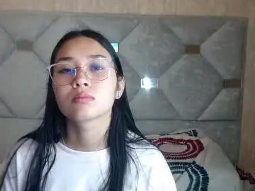 Adaira31  live sex cam