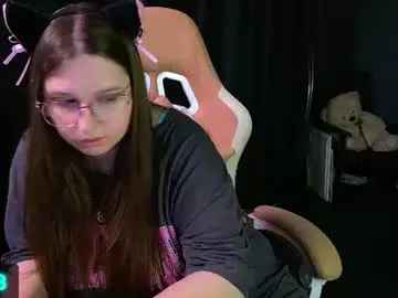 Alice_is_at_home  live sex cam