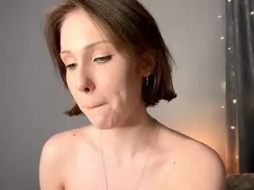 Brittanifayard  live sex cam