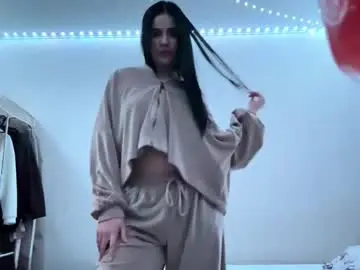 Bunnyhenneberg  live sex cam