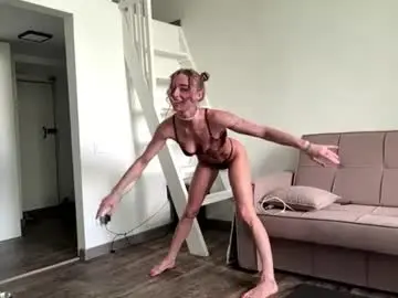 Celineruppert  live sex cam