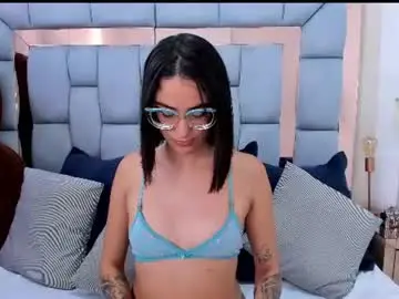 Crystalstonee1  live sex cam