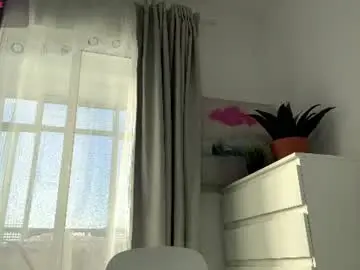 Dustkiss17  live sex cam