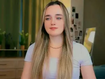 Earthfantasyy  live sex cam