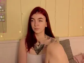 Honeykadakia  live sex cam