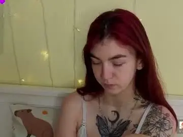 Honeykadakia  live sex cam