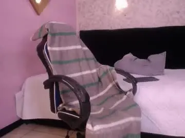 Julietaluxe  live sex cam