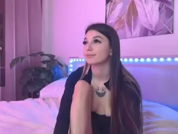 Lunavine  live sex cam