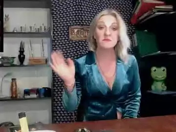 Nadin_slut  live sex cam