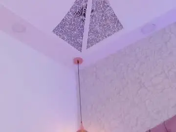 Saraa_joness_  live sex cam