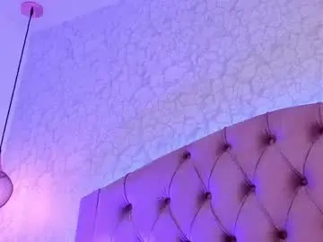 Saraa_joness_  live sex cam