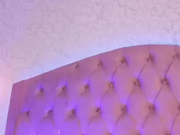 Saraa_joness_  live sex cam