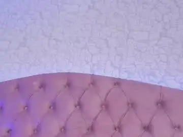 Saraa_joness_  live sex cam