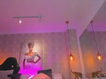 Shantalll__  live sex cam