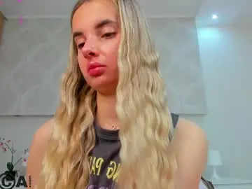 Donnaaa_evans  live sex cam