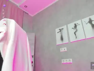 Donnaaa_evans  live sex cam