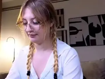 Mysmila  live sex cam