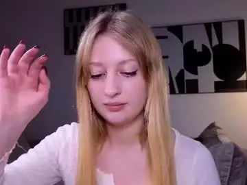 Mysmila  live sex cam