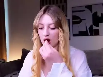 Mysmila  live sex cam