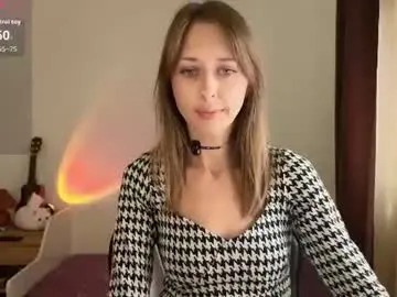 Ninanovalicious  live sex cam
