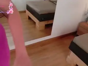 Renataleclair  live sex cam