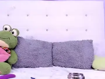 Symphonny1  live sex cam