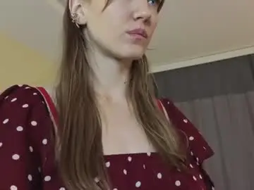 Tomikavilandre  live sex cam
