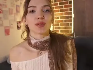 Tomikavilandre  live sex cam