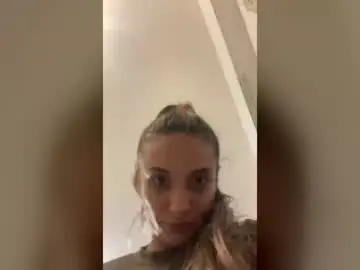 Ungurandreeamihaela  live sex cam