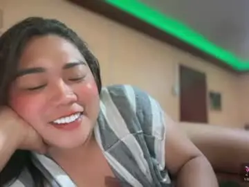 Urgirl_dimple  live sex cam