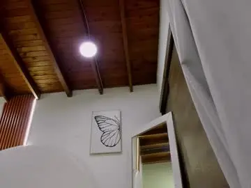 Violett_rosse_  live sex cam