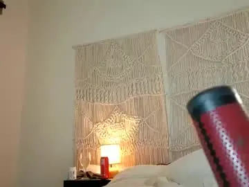 Chillwithcamii  live sex cam