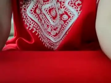 Chillwithcamii  live sex cam