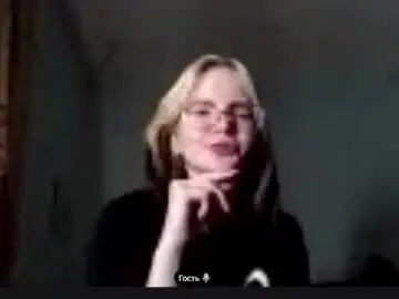 Chuupdyke  live sex cam