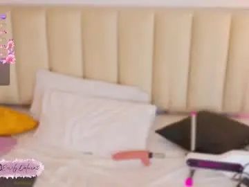 Emely_deluxe  live sex cam