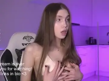 Haileycolson  live sex cam