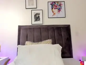 Helen_mooree  live sex cam